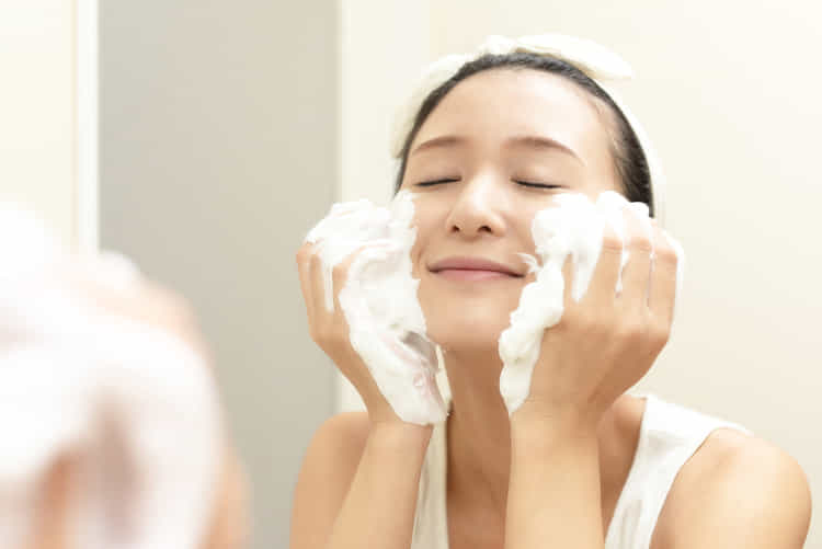 ニキビ対策の洗顔方法