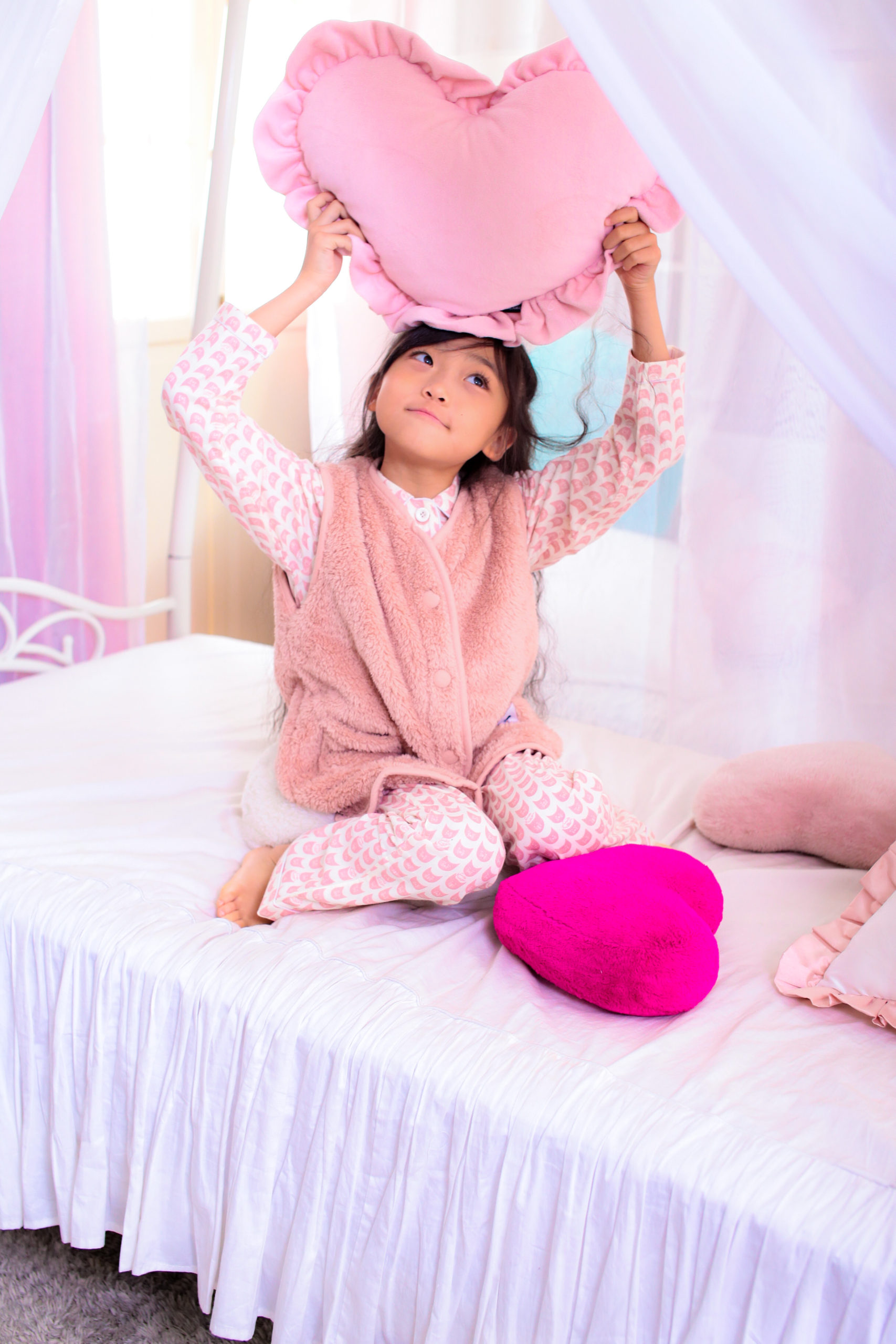 子供のファッションカタログ用の写真